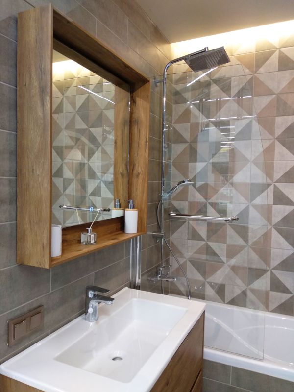 Custom Bathroom Features